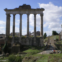 Rome -Le Forum - Temple de Saturne -