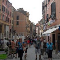 Les Cinque Terre -  Vernazza- La rue principale.