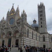 Sienne - Le Duomo Santa Maria Assunta (cathédrale) construit de 1136 à 1382.