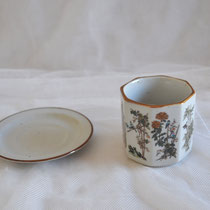 Porzellan Becher mit Unterteller, China Motiv