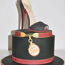 #Aubiac #Agen #Moirax #Estillac #Laplume #LePassage #Lamagistere #Valenced’Agen #Montauban #Villeneuve #CakeArtiste #CakeDesign #modelage #pateasucre #cakedesign #Mariage #WeddingCake #Anniversaire #Birthday #bapteme
