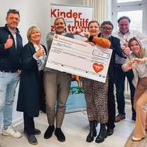 02/25 Glühen mit Herz - Spendenübergabe