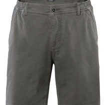 Bermuda Mika in 97% bio-katoen met 3% elastaan gabardine, grijs-groen, Living Crafts, beschikbaar in de maten 30R, 31R, 32R en 33R, prijs; 69,99 €