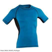 Aansluitend T-shirt in 70% bio-merinowol en 28% zijde met 2% elastaan, helderblauw met zwarte accenten, Engel Sports, beschikbaar in de maten M: 77,40 €; L: 82,40 € en XL: 82,40 €