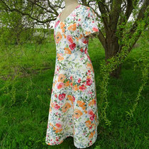 Kleed in 100% linnen geweven, fresh summer, Naturalmente, beschikbaar in de maten 38; 40; 42; 44; 46 en 48; prijs: 217,25 €