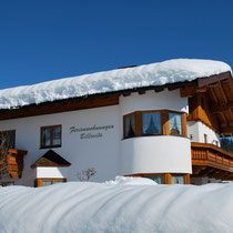 Haus Billovits im Winter