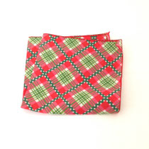 クリスマス381　ナフキン　赤ブロックギザギザライン　430×430　￥400　＊4枚あります＊
