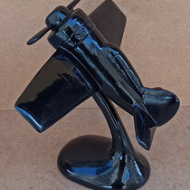 Figura avión en peana. Ref  57304. 22x30x23