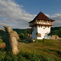 Историко-культурный заповедник "Буша" и Лядовский скальный монастырь
