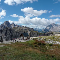 Chiesetta di Santa Maria Ausilatrice sur le chemin de la promenade.