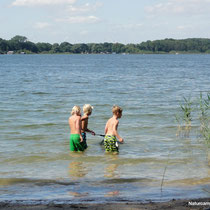 Badespaß für Wassernixen, kleine Angler und Schatz-Taucher © www.zweiseen.de