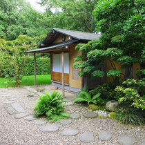 Teehaus im Sommer