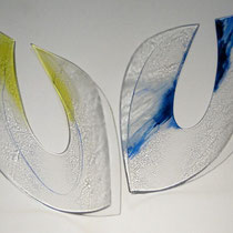 Schalenobjekte - Serie "EIN TEIL" (geschmolzenes Glas mit Glasemailmalerei), 30 x 61 cm