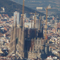 Blick auf die La Sagrada Familia (im Jahr 2026 soll der Bau fertig sein)