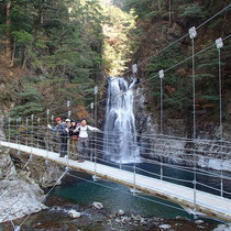 このコース最後の滝「堂倉滝」