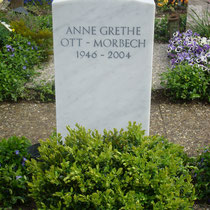Grabstein / Marmor Nr. 24