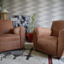 Paire de fauteuils Club début XXème, restauré avec un cuir pleine fleur couleur Cognac de la Maison Fichet.