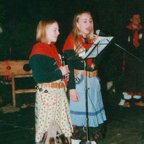 Narrensamen in der Bütt-Nadine Bachinger und Melanie Finkbeiner