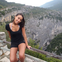 Les gorges du Verdon au second plan!