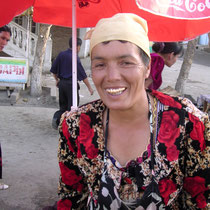 Samarkand - Un sourire en or ...signe de richesse en Asie Centrale.