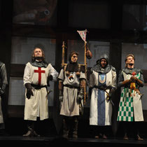 Stück: Spamalot, E.T.A. Hoffmann Theater