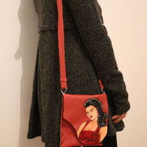 Sac entièrement fait main (assemblage et décor)