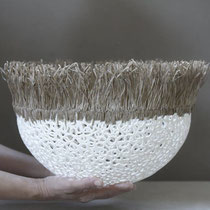 Muriel LOVO "Relier l'être à ses racines" bol en dentelle de porcelaine, Galerie Gabel Biot
