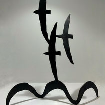 Les SETCH, sculpture contemporaine en acier découpé représentant des oiseaux stylisés en envol, formes graphiques noires, art contemporain – Galerie Gabel, Biot