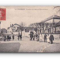 - VILLEMEUX - Carrefour de la Mairie et Route de Dreux - 06.1908 -