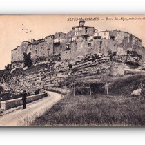 ALPES MARITIMES -  27.08.1901 - Berre des Alpes - Entrée du village - Eingang zum Dorf - Entrance to the village