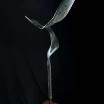 markus priller, o.t., 2/5, 2023, height 41,5 cm, bronze/iron base – erlas galerie