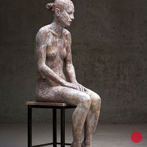 bruno walpoth, "blick nach süden", 2022, 133 x 39 x 58 cm, walnut – erlas galerie