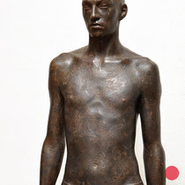 bruno walpoth, "gary", 2017, no. 8/8, 90 x 50 x 30 cm, bronze – erlas galerie