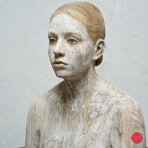 bruno walpoth, "daniela", 2022, 45 x 42 x 27 cm, walnut – erlas galerie