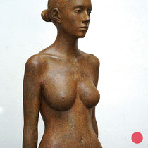 bruno walpoth, "lena", 2021, no. 2/6, 77 x 37 x 28 cm, bronze – erlas galerie