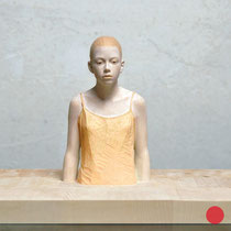 bruno walpoth, "nadia",  AP, 2017, 27 x 46 x 33 cm, ahorn (maple)/acrylic– erlas galerie