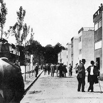 inauguration des secteurs C et D en 1926, à gauche les "gratte ciels" (photo fondation Le Corbusier)