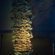 Papier-Installation _von Gaby Sann_Foto: Sabine Kast Photography www.sabine-kast.de 