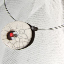 aperçu collier contemporain en céramique raku