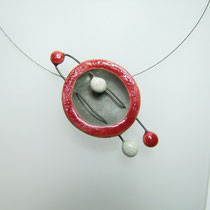 acheter le collier ceramique raku de l'atelier simplement terre