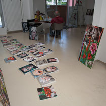 Vorbereitung der Ausstellung in der SK Galerie Solingen mit meinen Freunden Gaby u. Peter Kniep