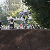 Photographie de sport box race compétition championnats nationaux et internationaux 