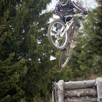 Photographie de sport Vtt descente DH compétition championnats nationaux et internationaux 