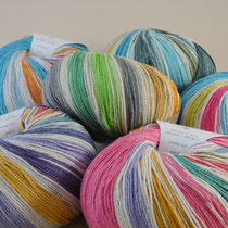 Bunte Sockenwolle aus Baumwolle