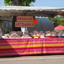 Frische Meringues auf dem Markt