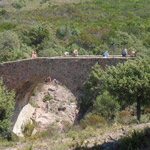Le pont génois de Pianella ou Ponte Vecchiu dans la vallée du Fango