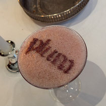 pochoir-influenceuse-boisson-cocktail.jpg
