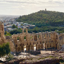 «Odeon des Herodes Atticus»: Antikes Theater am Fuß des Akropolis-Felsens. Von Herodes Atticus gestiftet - fasst 5000 Zuschauer.