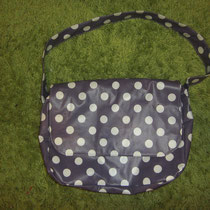 2 Kulturtasche mit Aussertasche vorne