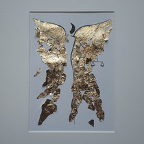 Alltagsengel XVIII,  VERKAUFT  Blattgold und Tusche auf Papier, in goldfarbenem Rahmen, inkl. Rahmen  32 x 23 cm